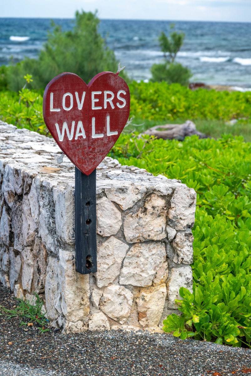 Lovers Wall GCM