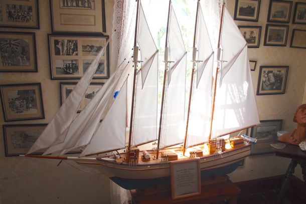 Lowe Model Schooner Lowe Model Schooner
