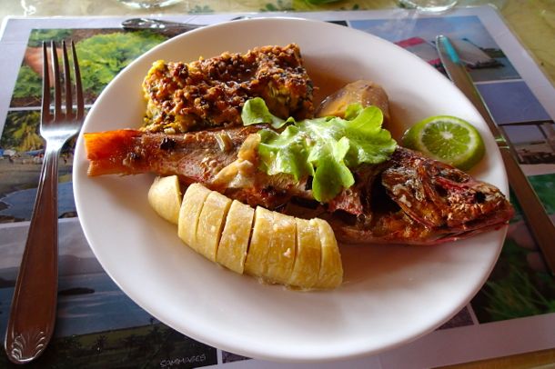 Snapper lunch at Le Hameau du Morne des Cadets | SBPR