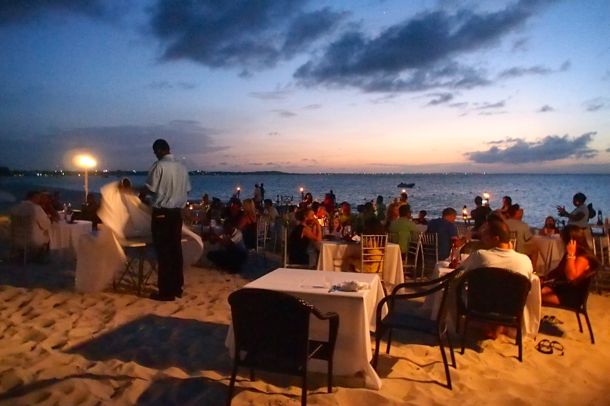 Dining in the sand at the Somerset Beach BBQ | SBPR