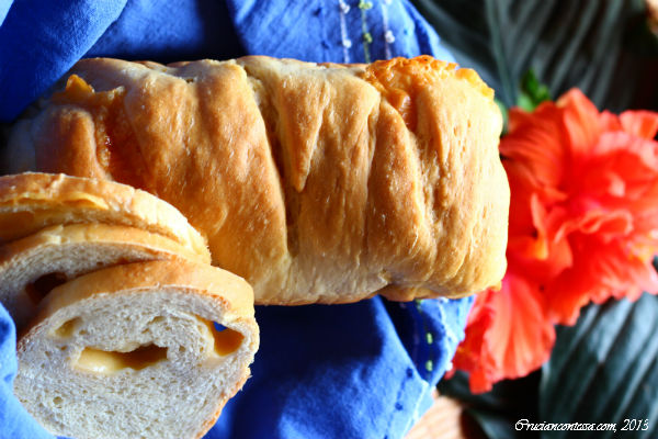 Crucian Contessa Cheese and Bread