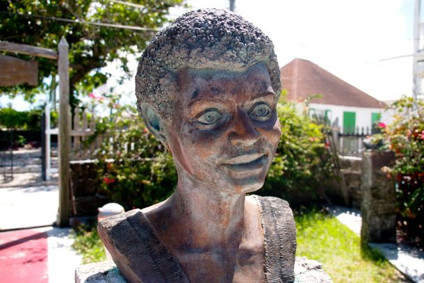 Bronze bust, Loyalist Sculpture Garden, Green Turtle Cay | SBPR