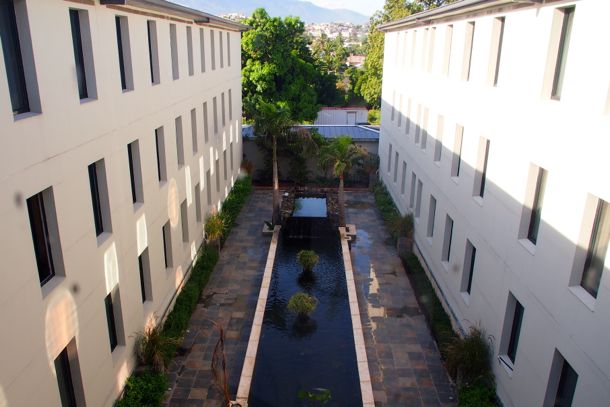 SERVOTEL Zen Courtyard | SBPR