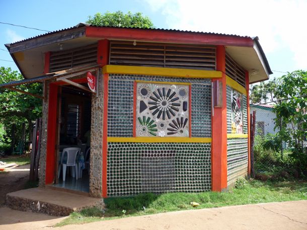 Bottle House, Little Corn Island | Credit: Sean via Flickr