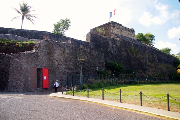 Right through this red door to enter Fort Saint Louis | SBPR