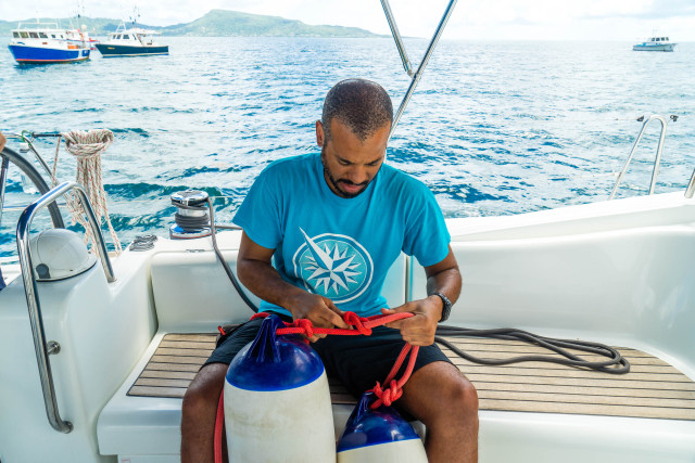 Tying Knots Sailing