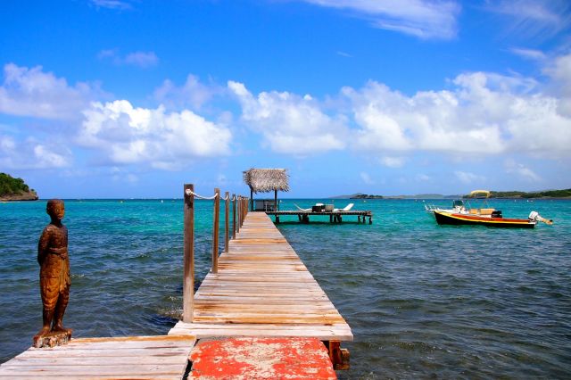 Arrival/departure Jetty