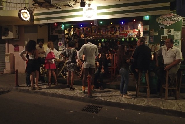 Outside Garage Popular in Fort-de-France, Martinique | SBPR