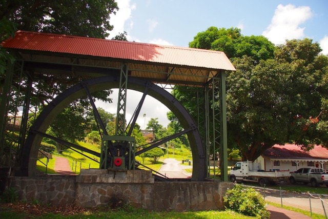 Old water wheel at Distillerie Depaz, Martinique | SBPR