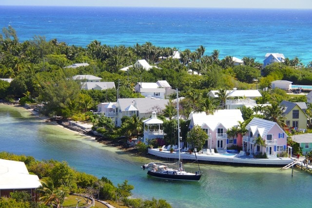 Pretty pastels of Hope Town in Abaco, The Bahamas | SBPR