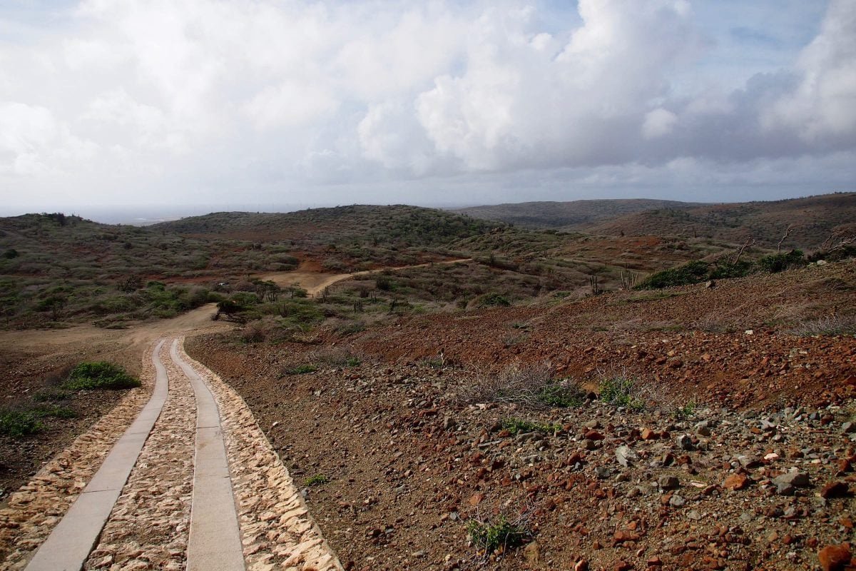 Conchi Natural Pool Aruba trail