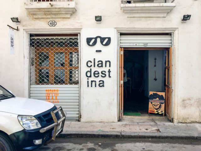 Clandestina, Cuba