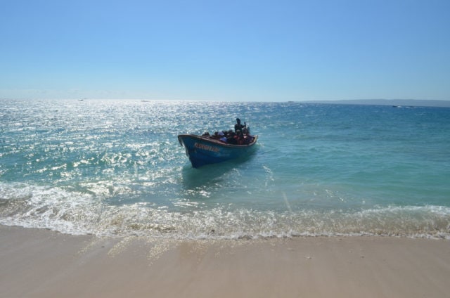 Coming ashore on Lime Cay, Jamaica | Photo credit: Flickr user Kent MacElwee