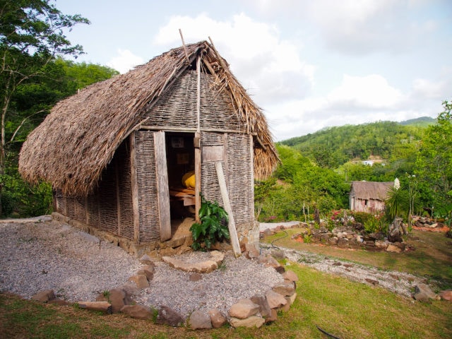 Maroon Village Shacks, Martinique | SBPR