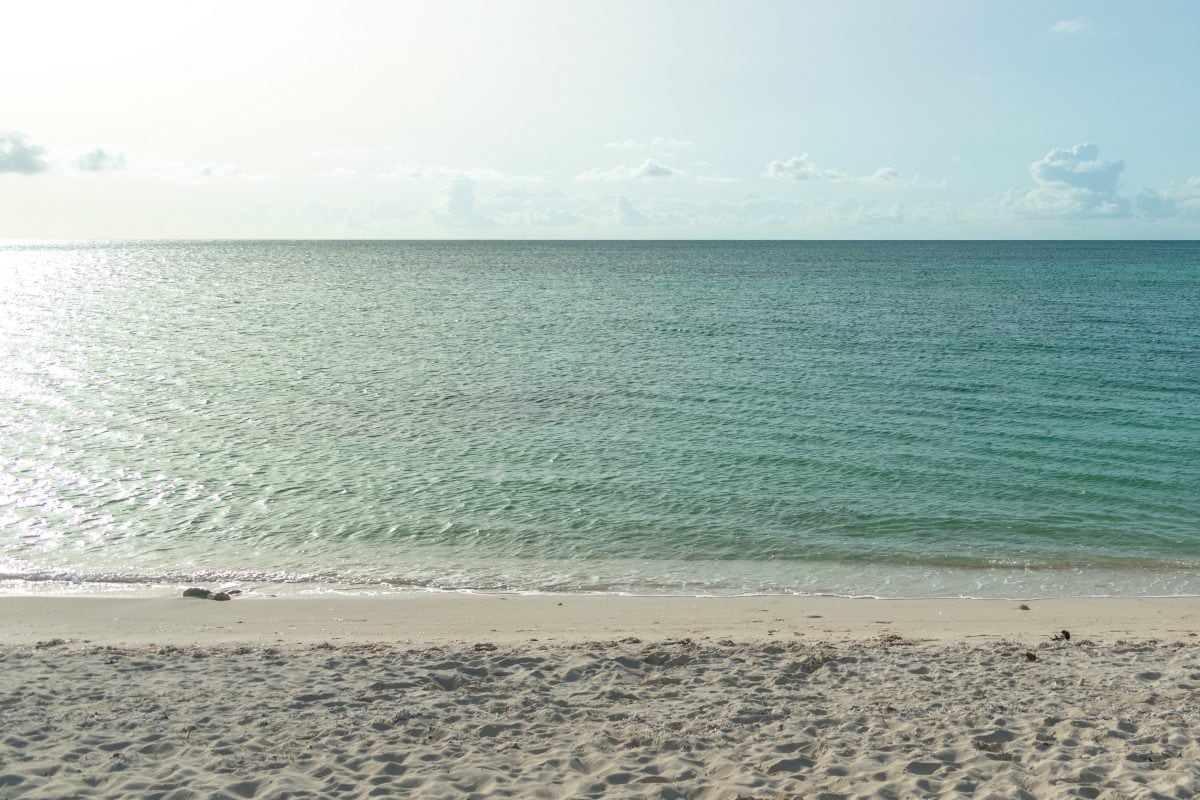 Calm waters along Sandy Point, North Caicos | SBPR