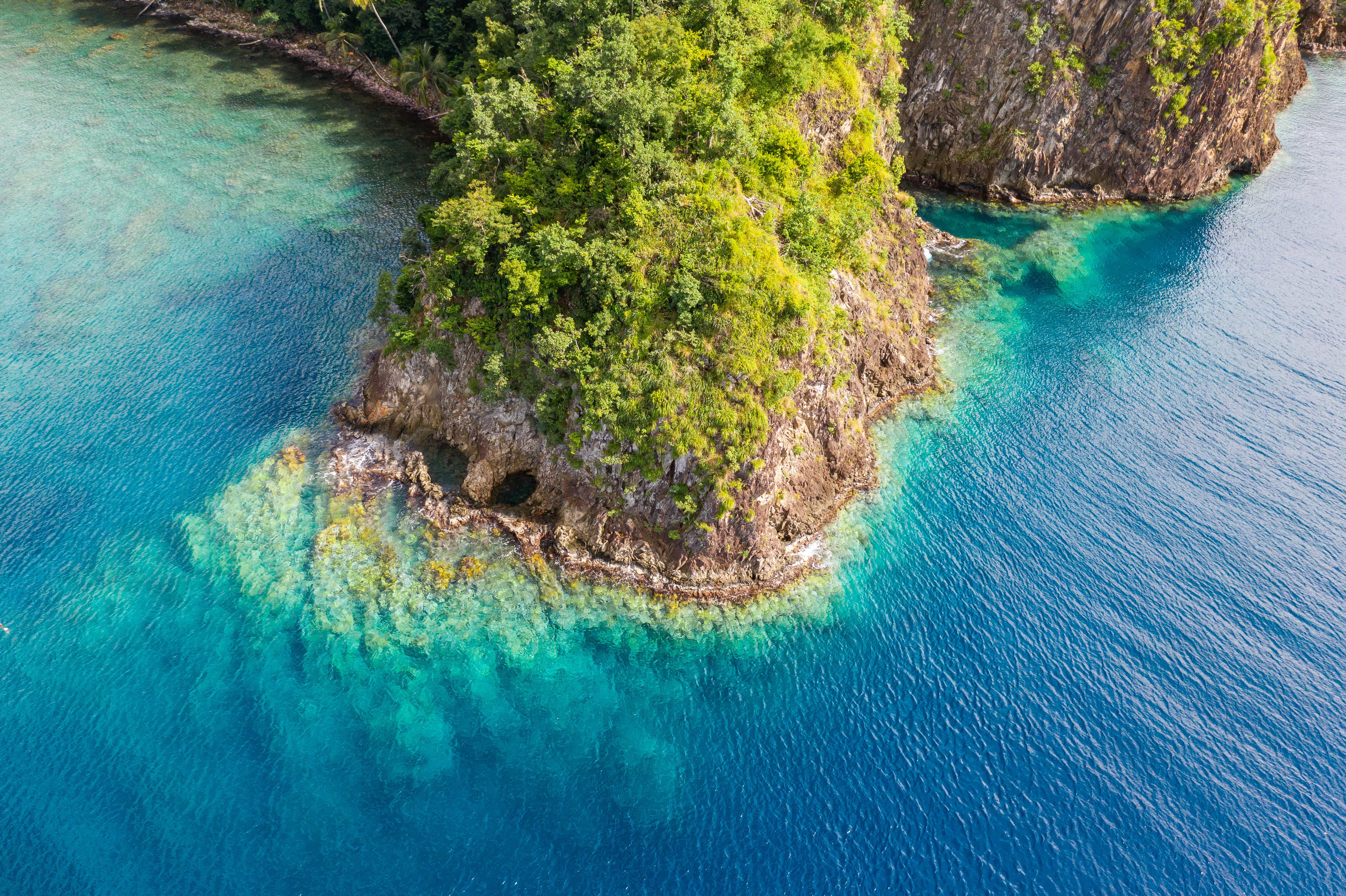 Blue water around Dominica