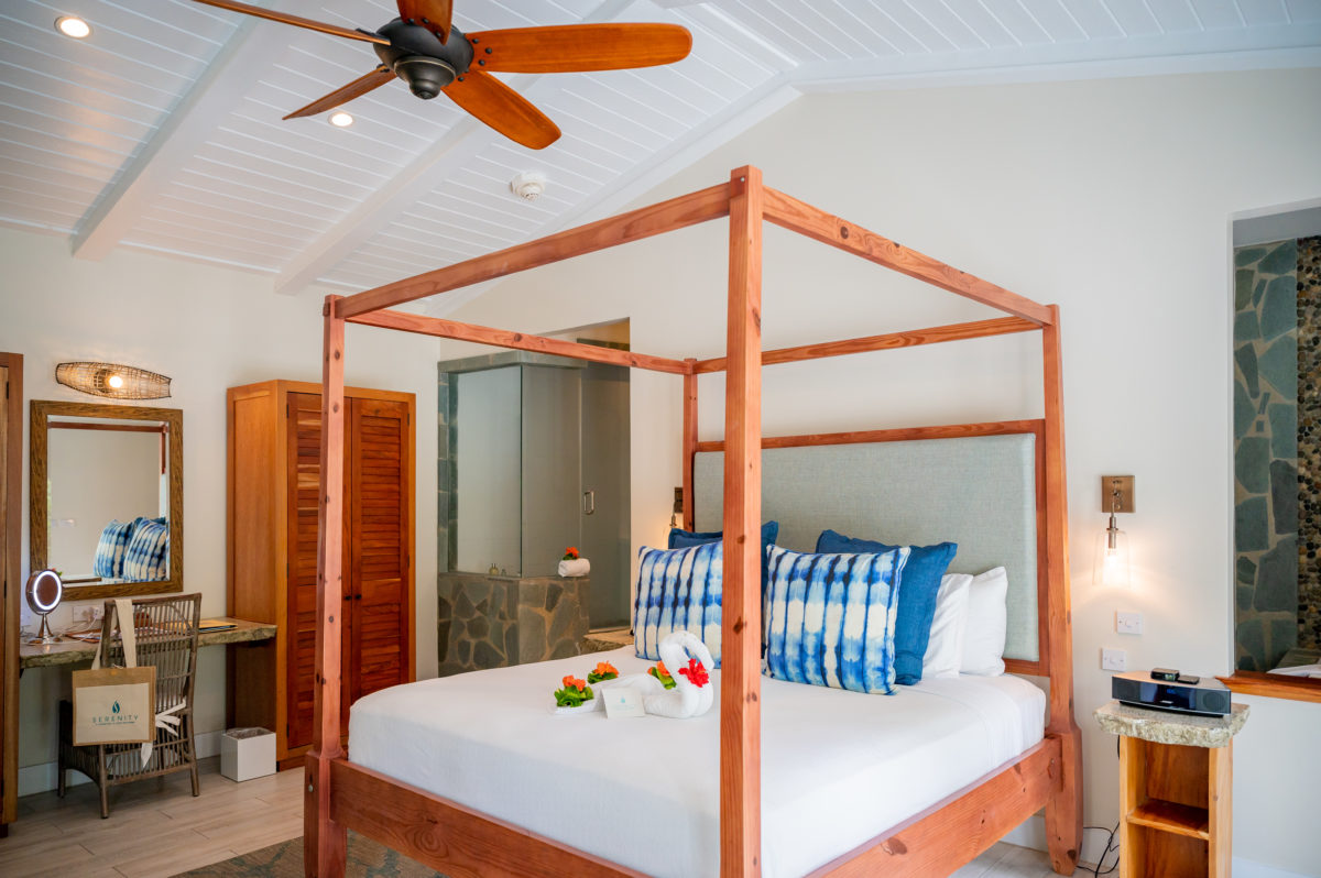 Serenity at Coconut Bay - king-size mahogany four-poster bed
