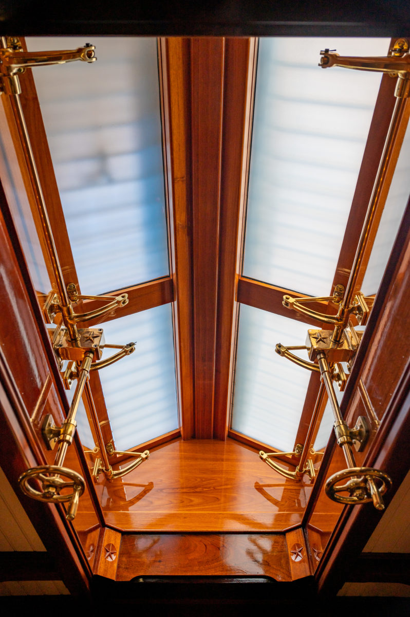 Columbia Yacht sunroof