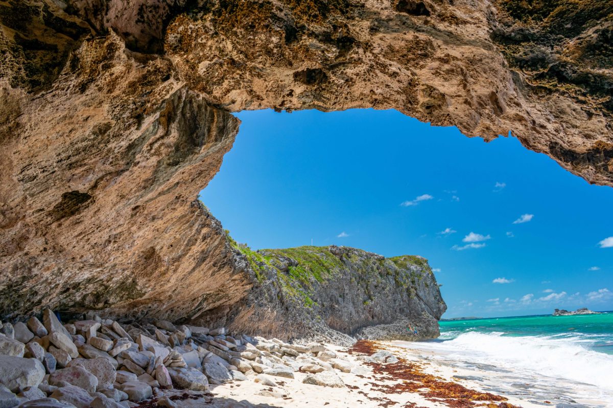 Mudjin Harbour Caves Secret Beach