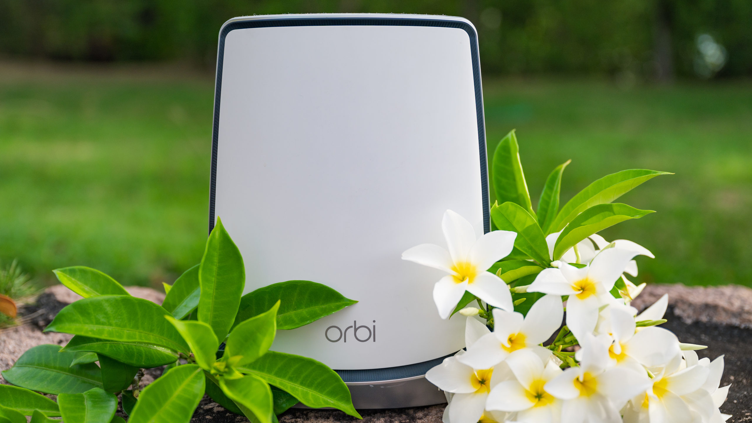 Netgear Orbi Whole Home Tri-band Mesh WiFi 6 System