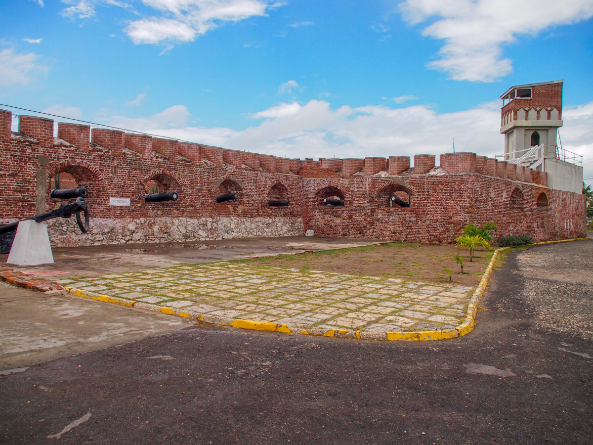 Old Fort Walls